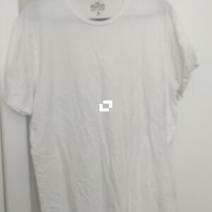 Hollister White Short Sleeve Tee
